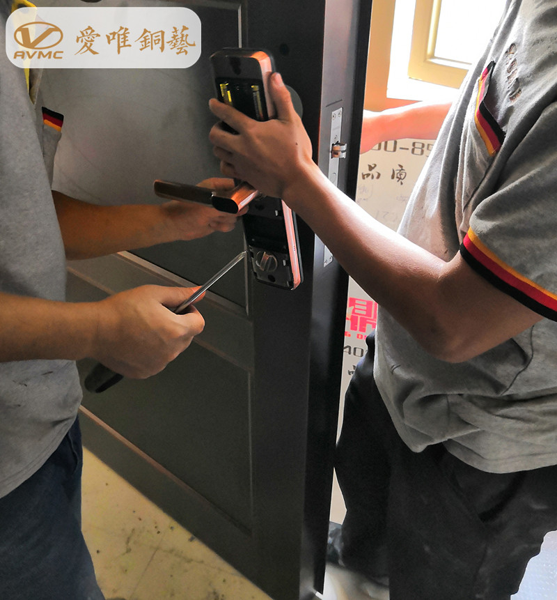 21年銅門(mén)專(zhuān)業(yè)制作廠家愛(ài)唯銅藝