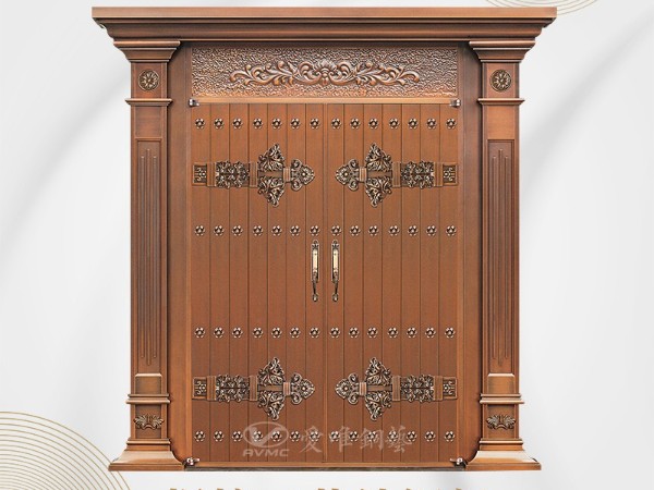 廣東銅門廠家的銅大門很受別墅業(yè)主的歡迎